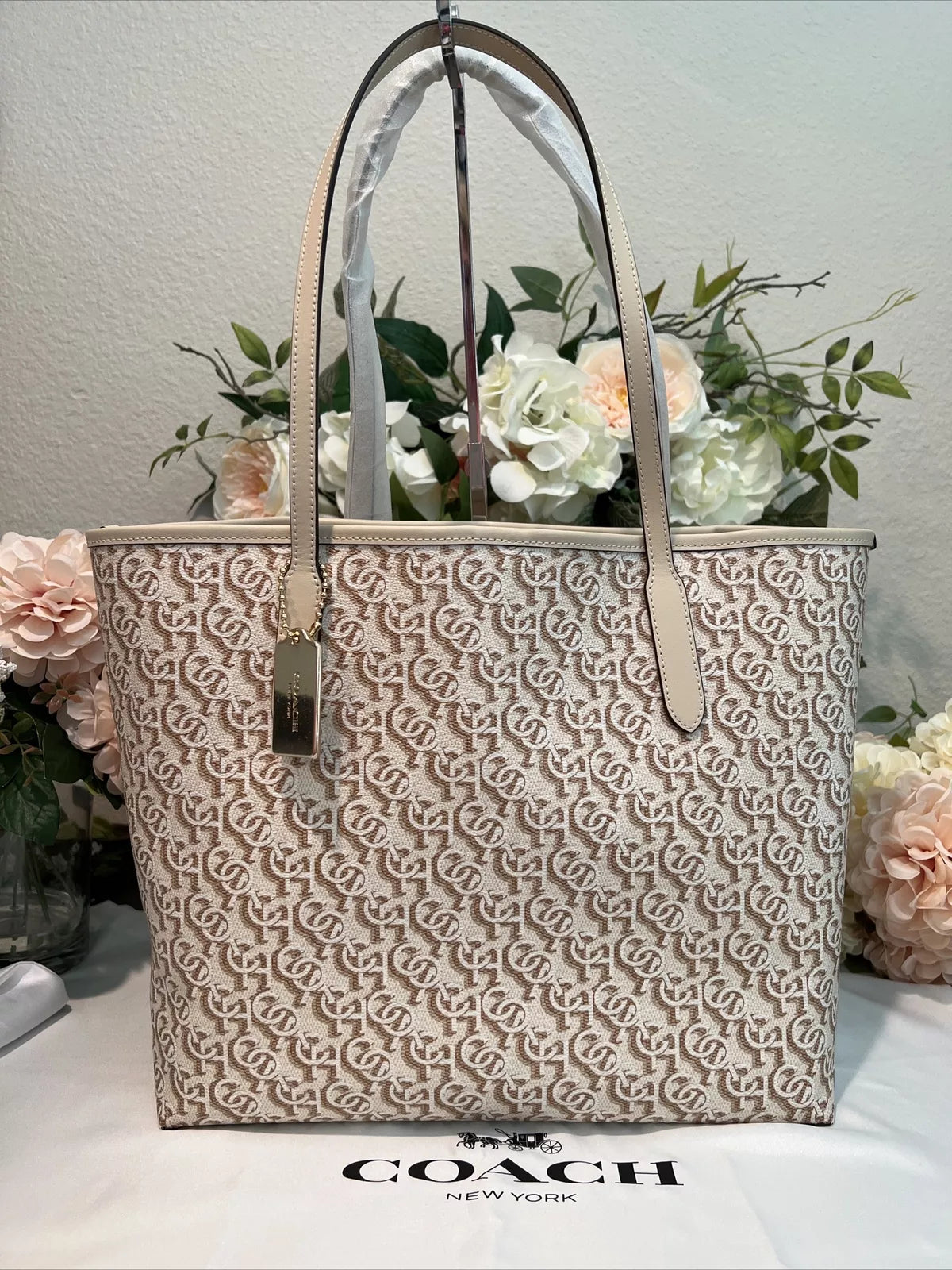 COACH CITY TOTE Double Handle Shoulder Bag