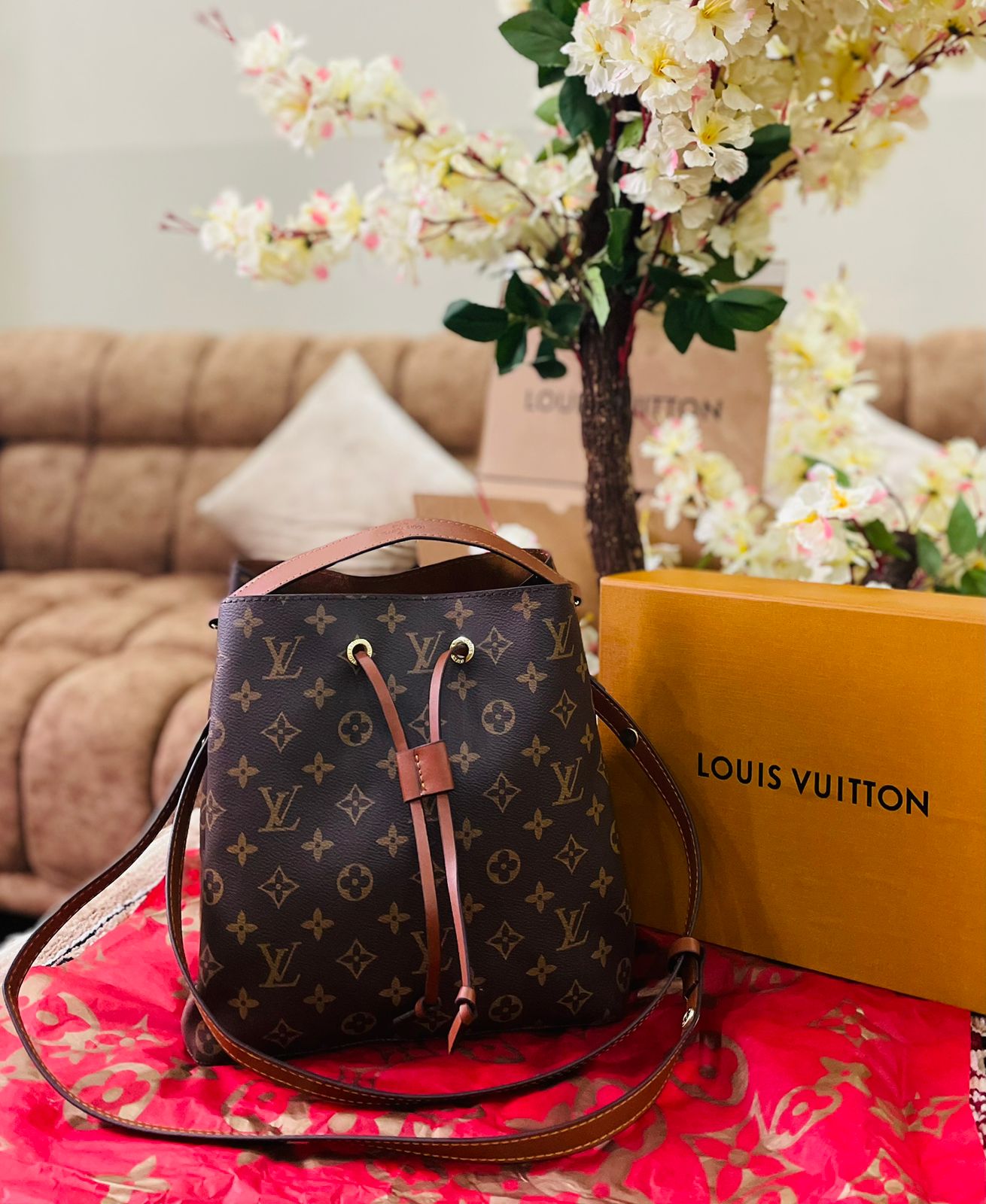 Louis Vuitton NeoNoe Handbag MM Brown Canvas
