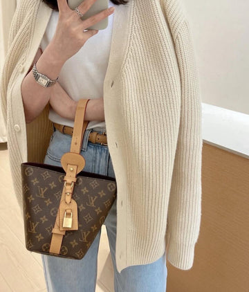 LV Bucket bag