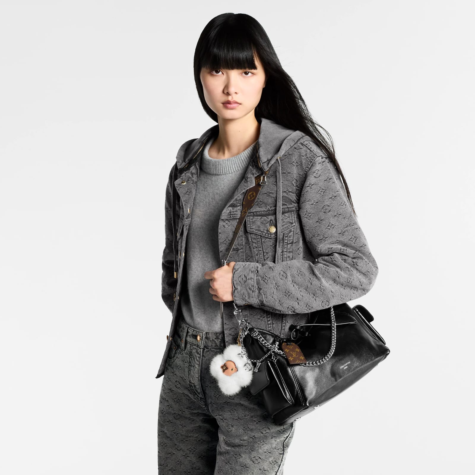 LOUIS VUITTON  CarryAll Cargo Vibe PM