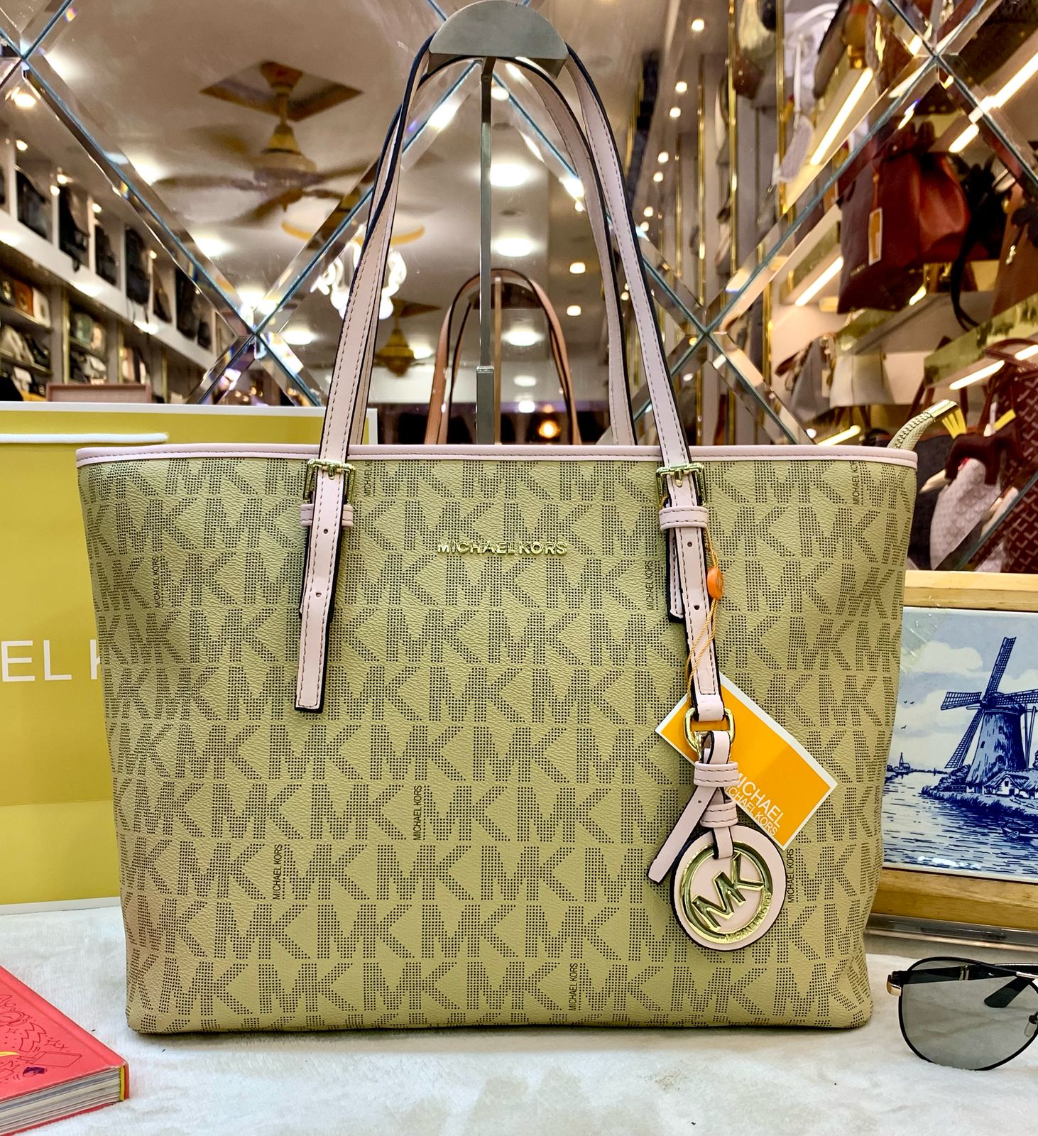 Michael Kors Signature Tote – Luxe Edition