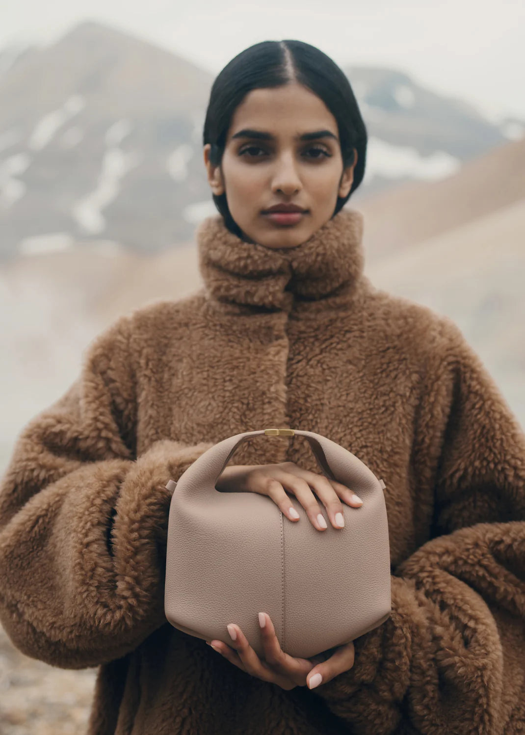 Polene Béri Edition Textured Taupe