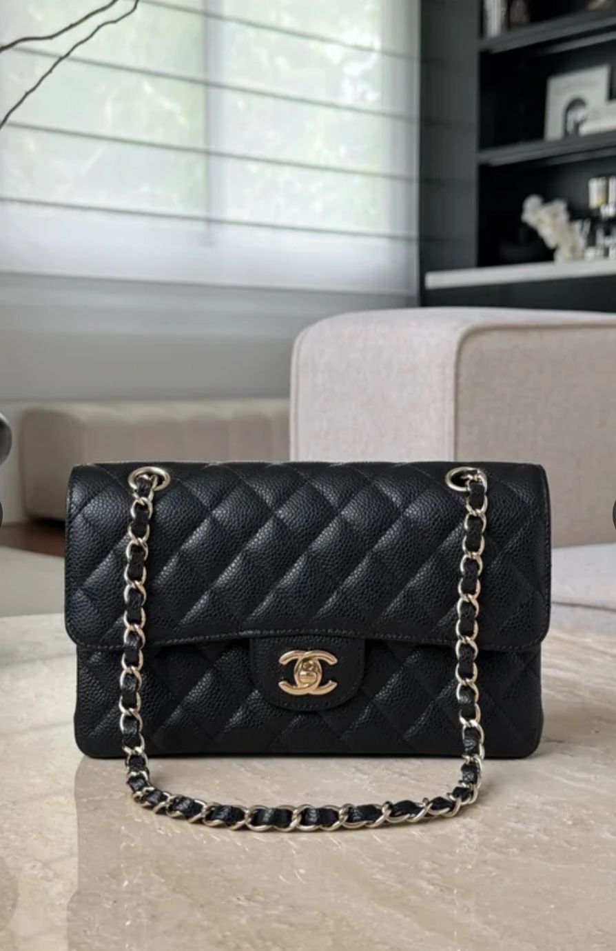 Chanel Shoulder Bags