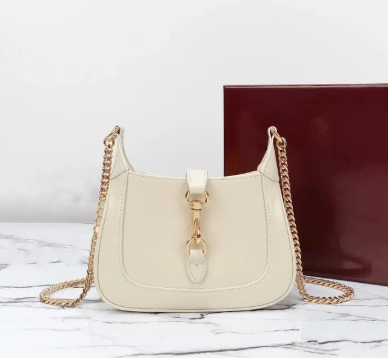 Gucci Jackie Notte mini bag in ivory patent leather