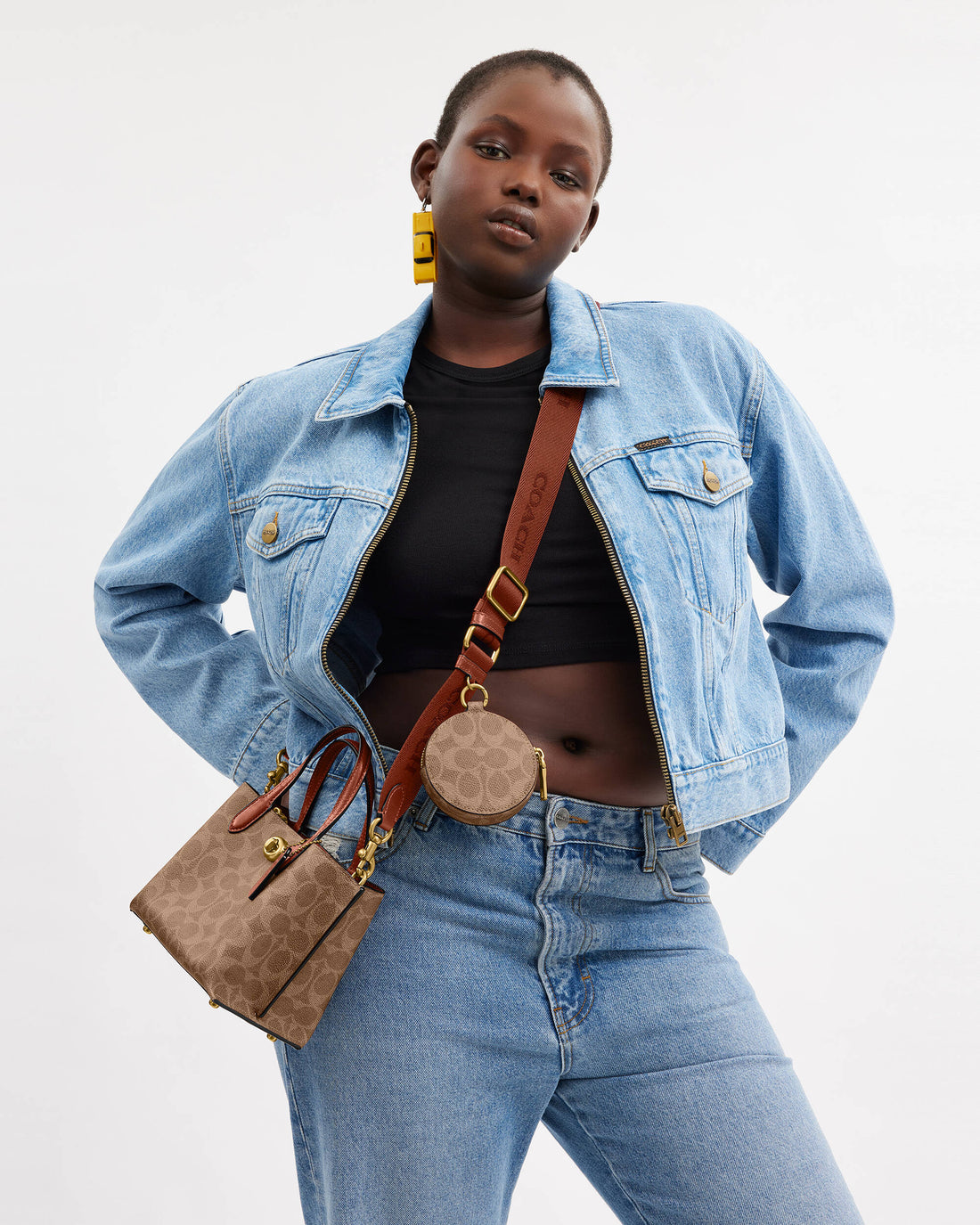 Coach Willow Tote Bag 18 In Signature Canvas
