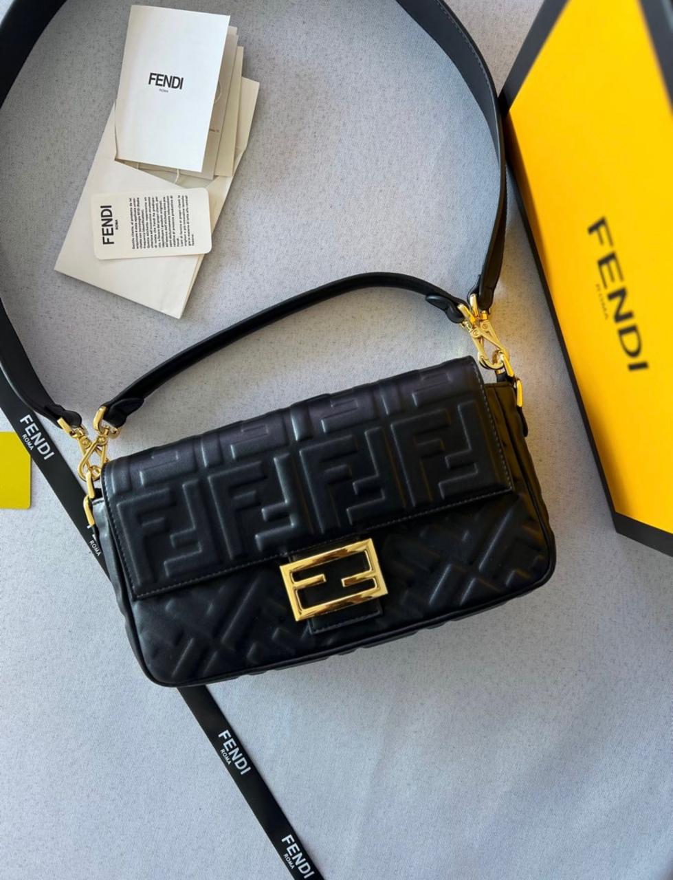 FENDI Medium Baguette Chain Shoulder Bag - Black