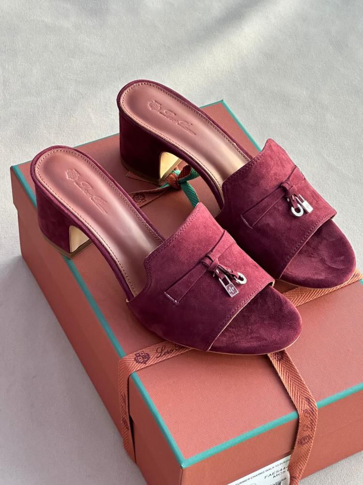 Loro Piana Summer Charms 55 suede mules