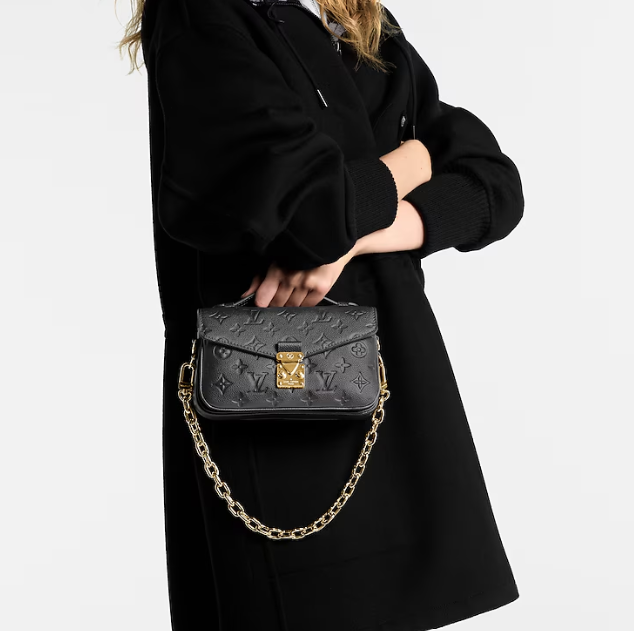louis vuitton  Pochette Métis East West