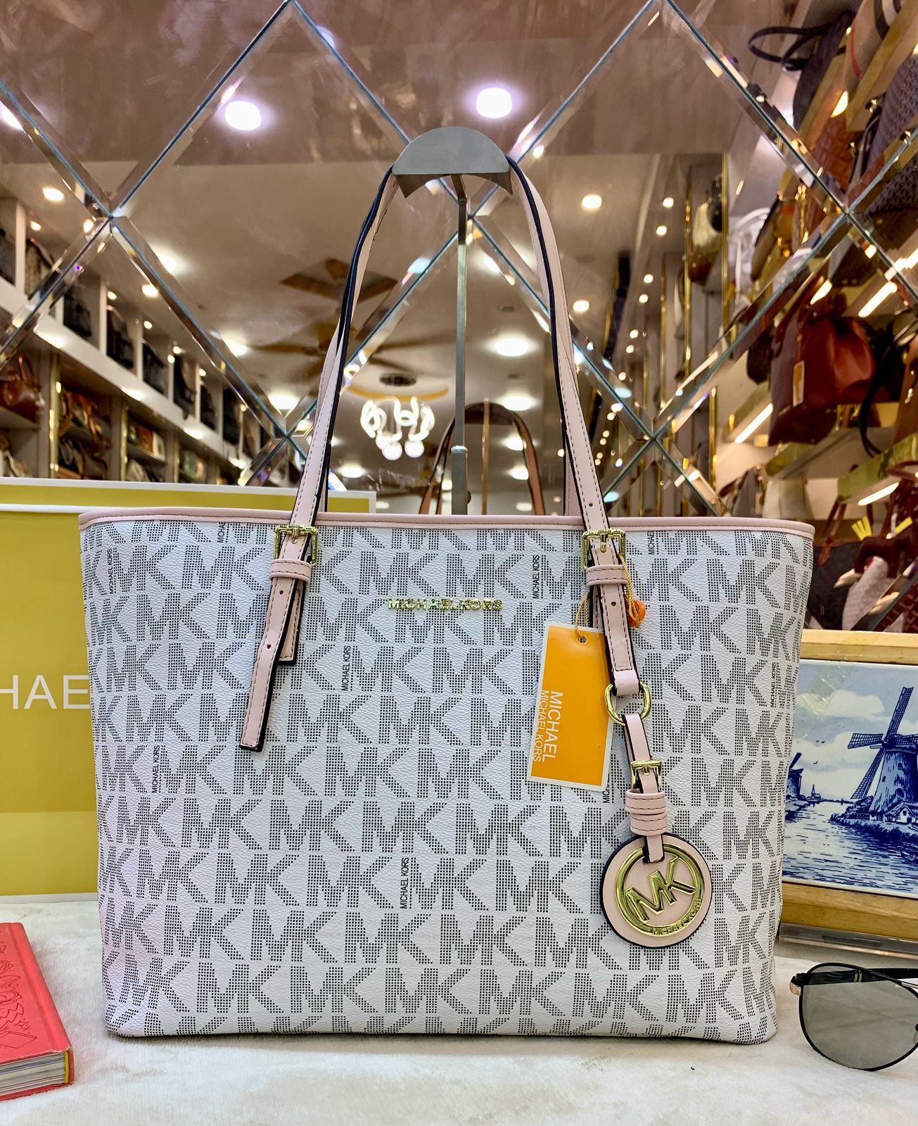 Michael Kors Signature Tote – Luxe Edition