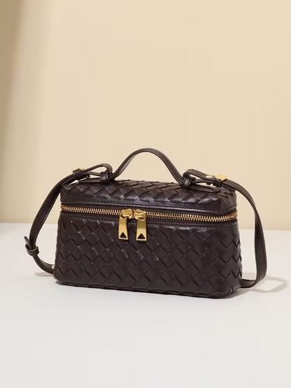 BOTTEGA VENETA*
Bang Bang Intrecciato leather vanity case