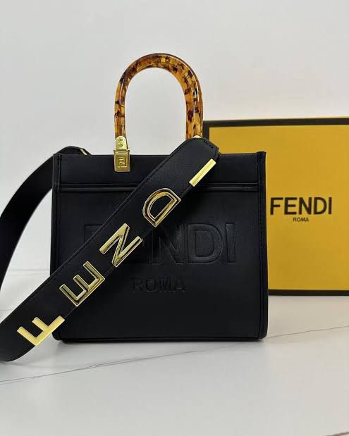 FENDI HAND BAG