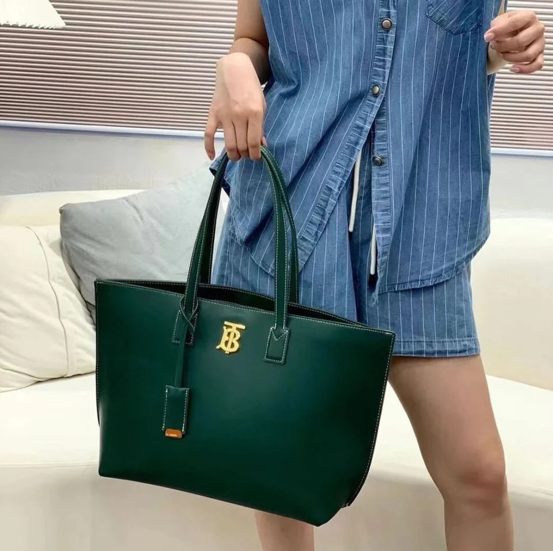 Burberry Women Tote Bag (Green)