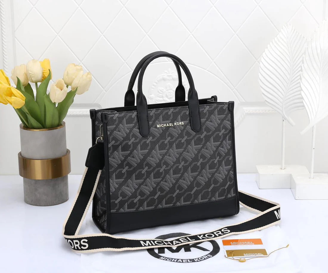 Michael Kors Handbag (Black)