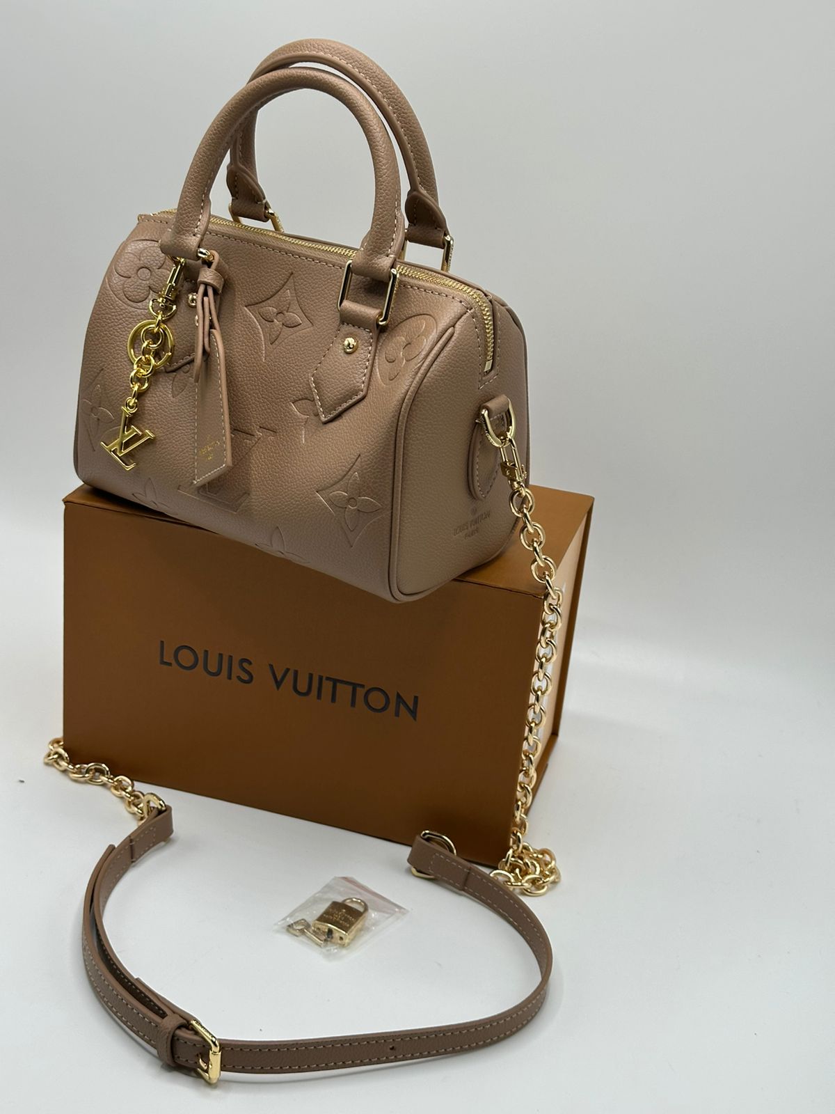 LV Speedy Bandoulière 20 Bag