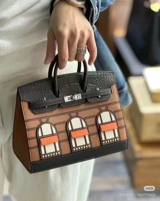 Hermès Birkin Faubourg Sellier – Gold Madame & Ebene Matte Alligator