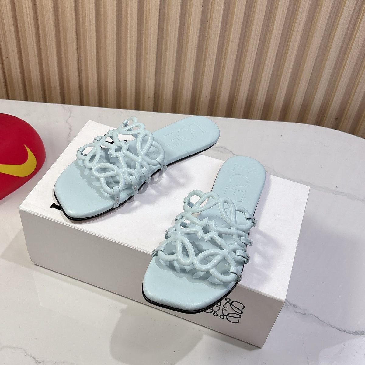 LOEWE Petal Anagram slide in soft calfskin