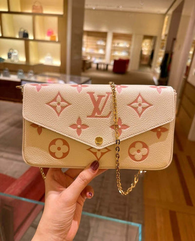 LV Pochette Félicie hover