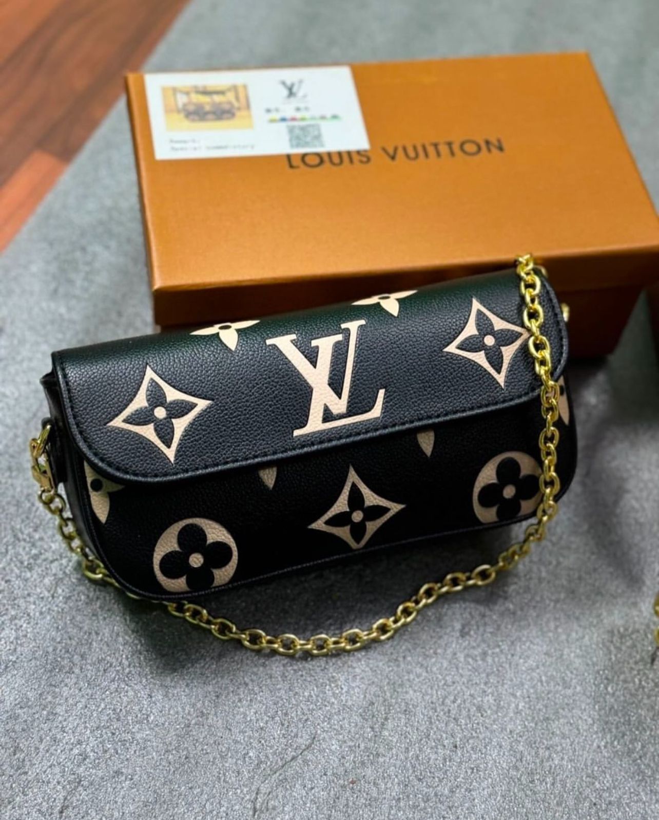 Louis Vuitton Wallet on Chain