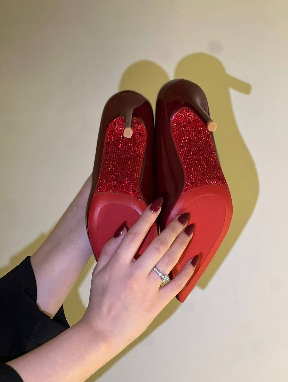 Christian Louboutin – Iriza Pumps