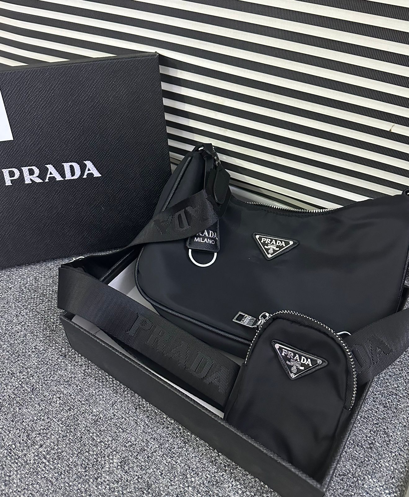 PRADA Re-Edition 2005 Shoulder