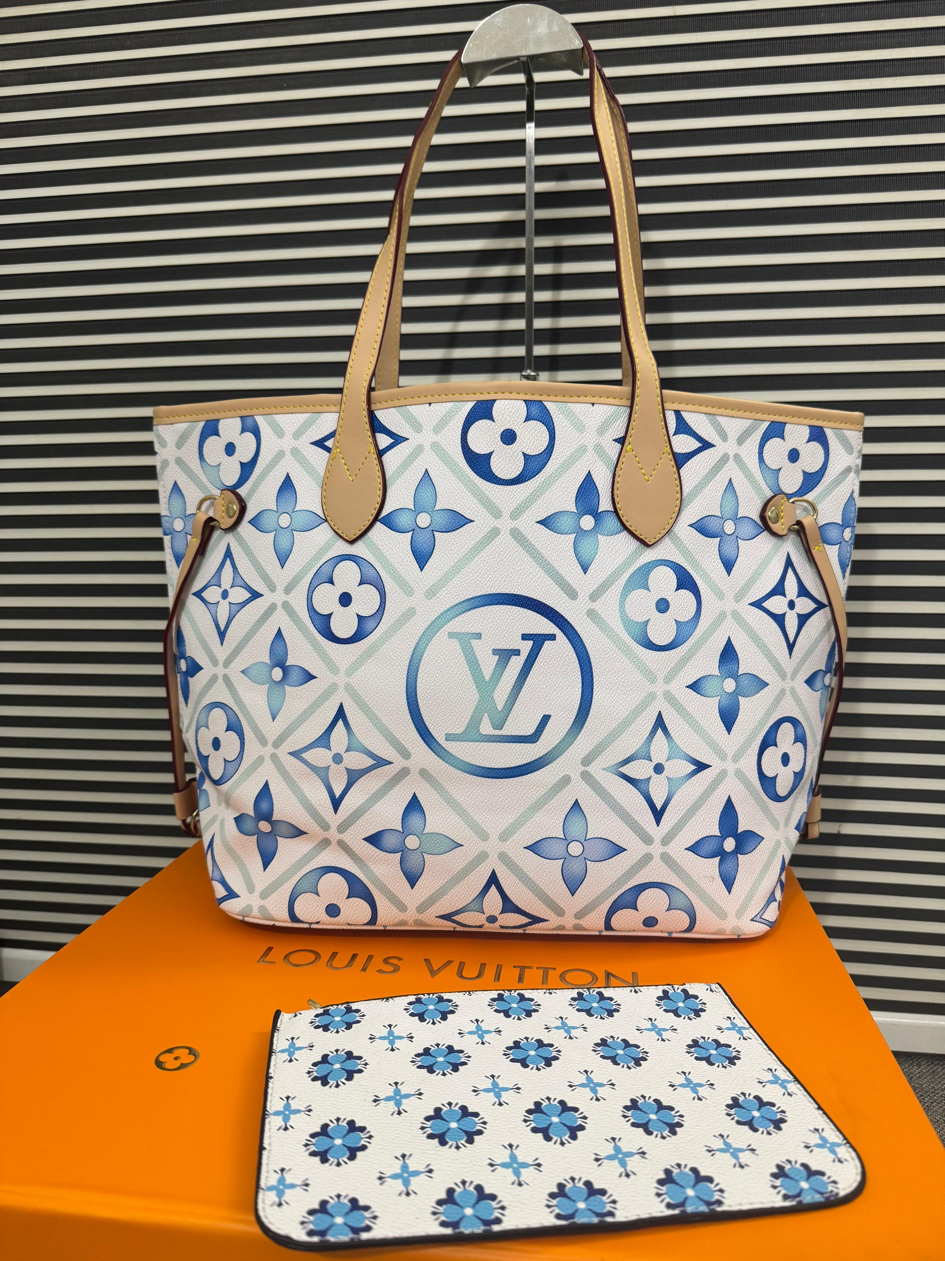LOUIS VUITTON The essential Neverfull MM tote { MIRROR COPY }